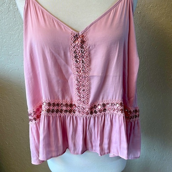 LC Lauren Conrad Tops - Cami/Tank Women’s XXL with sequins accents. Pinky blush color. NWT.‎ L5.